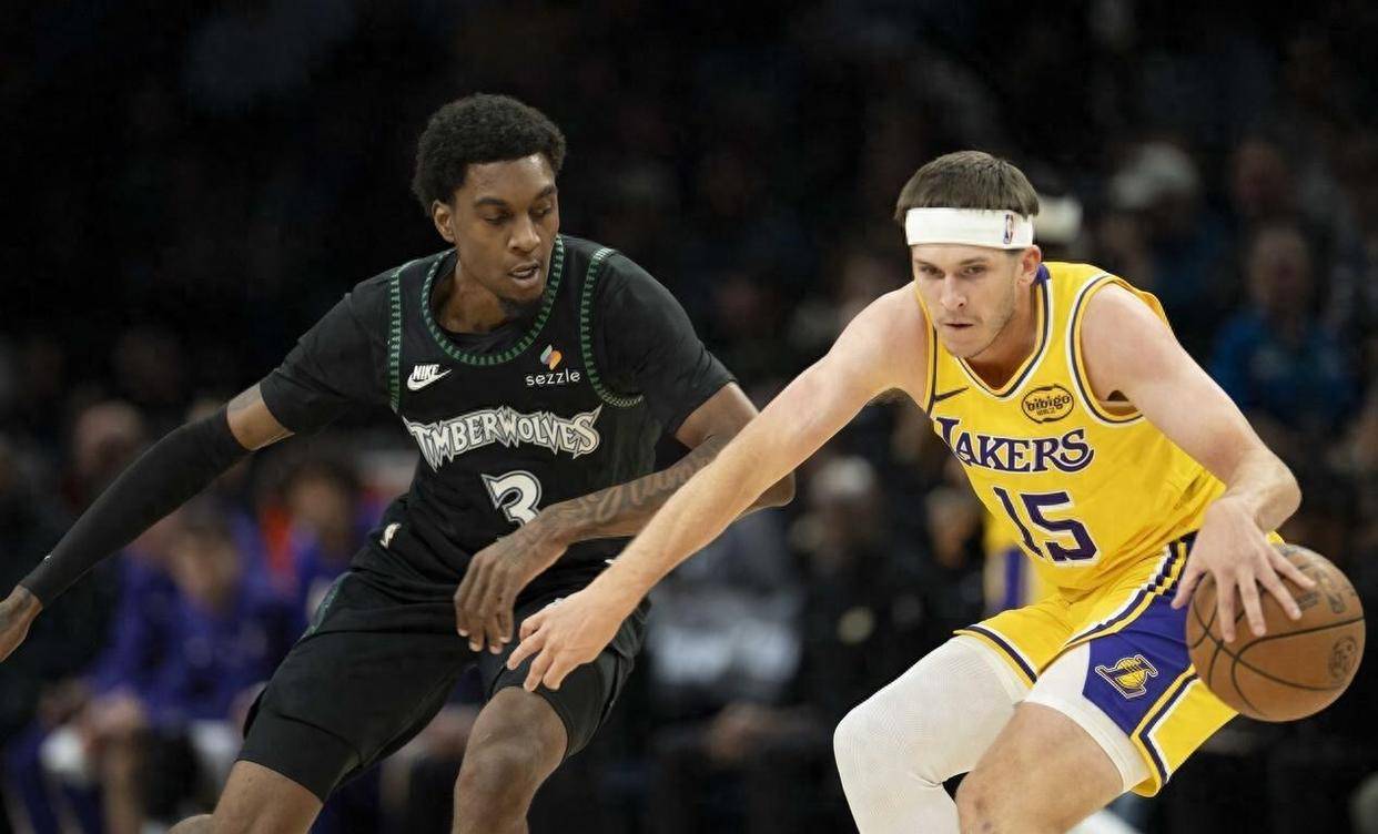 美国男篮逆转勇士B队，戈贝尔送出助攻