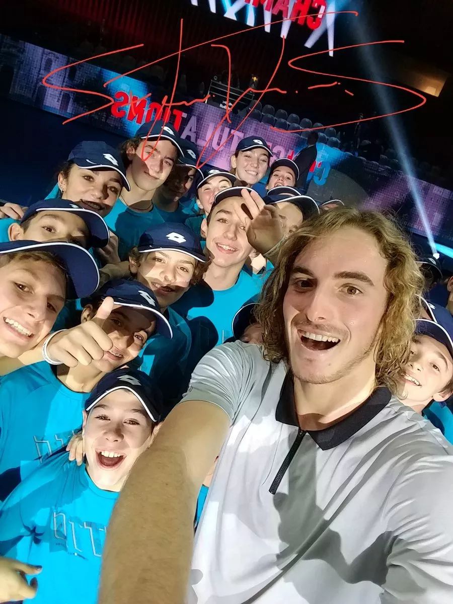 年终总决赛碾压拉沃尔杯，西西帕斯扛起全队的简单介绍