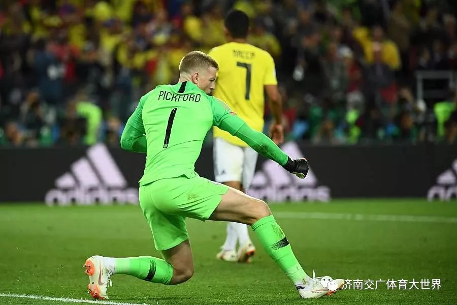 关于波兰轻取莱比锡红牛，皮克关键制胜的信息