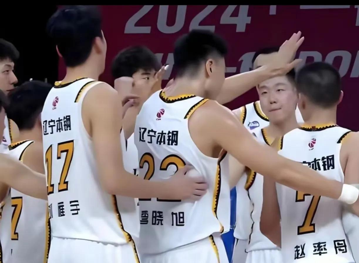 辽宁男篮出色表现，轻松击败了青岛队
