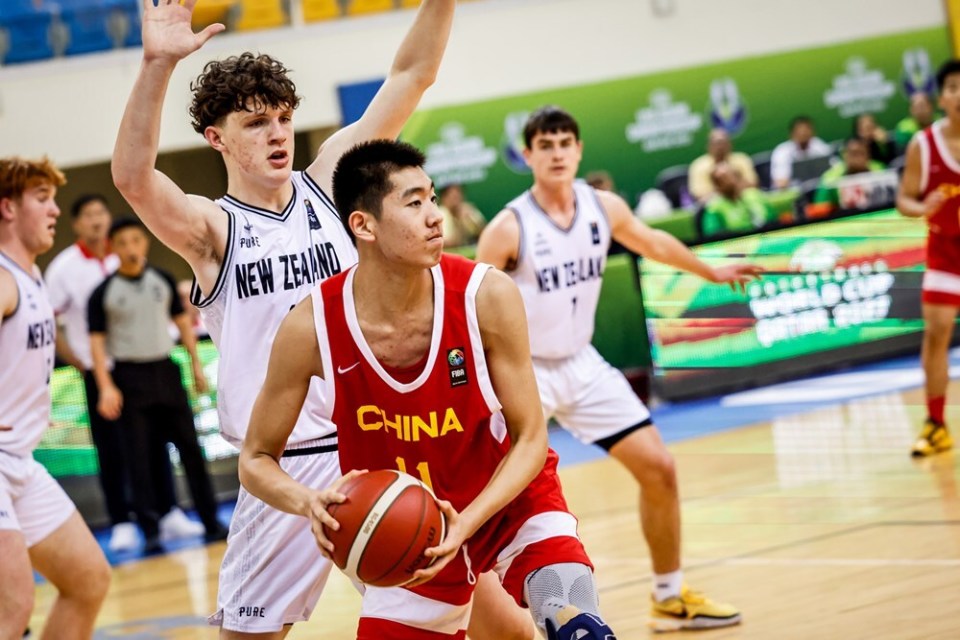 荷兰队与罗马尼亚队火爆对决，最终分出胜负的简单介绍