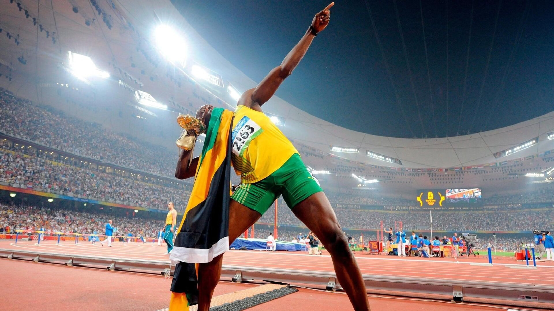 绿茵场与乒乓台的双重奏，德国战车轻取瑞典，樊振东闪耀高光时刻